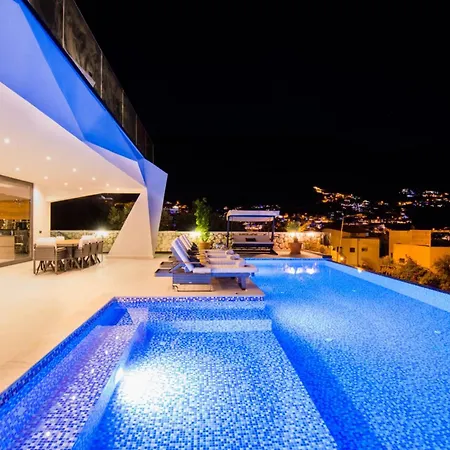 Yana, Indoor Heated Pool, Sauna, Turkish Bath, Cinema Room, Real Luxury Vila