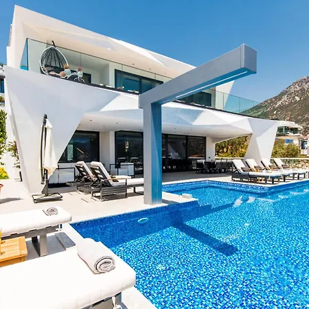 Yana, Indoor Heated Pool, Sauna, Turkish Bath, Cinema Room, Real Luxury