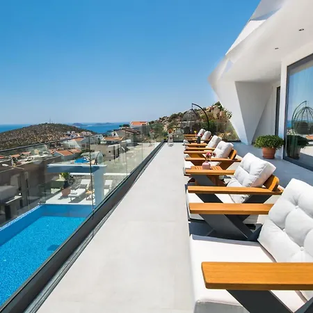Villa Yana, Indoor Heated Pool, Sauna, Turkish Bath, Cinema Room, Real Luxury *