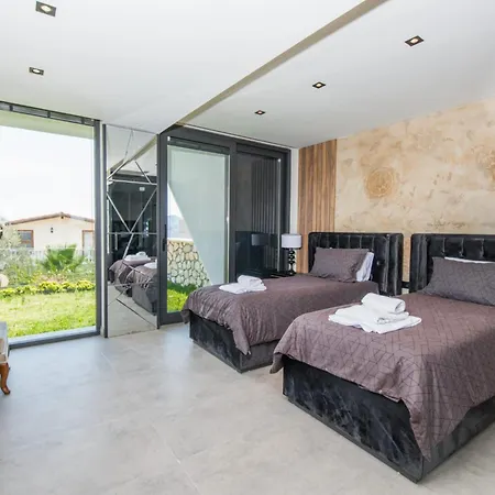 Yana, Indoor Heated Pool, Sauna, Turkish Bath, Cinema Room, Real Luxury