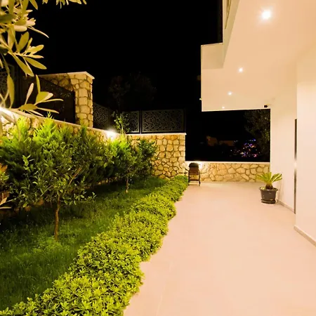 Yana, Indoor Heated Pool, Sauna, Turkish Bath, Cinema Room, Real Luxury Willa Kalkan